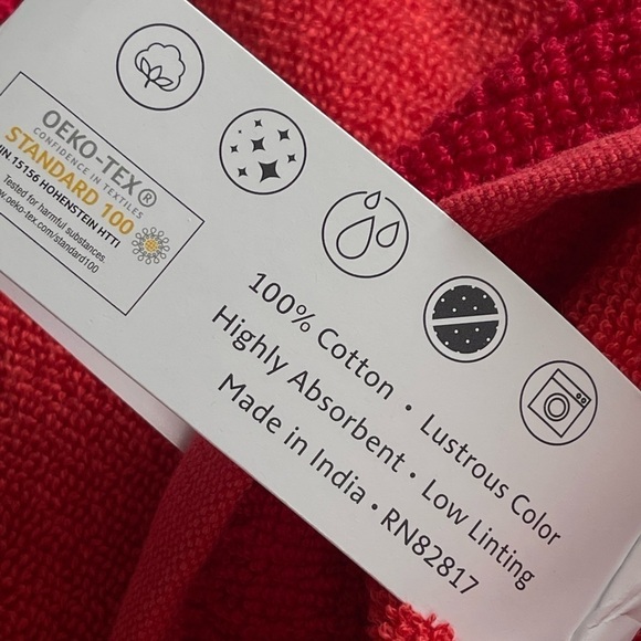 LACOSTE Bath Towel Red 100% Cotton 30”X 52” Large Crocodile NWT - Picture 3 of 8